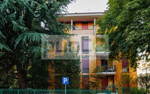 Trilocale via Giuseppe Verdi 16, Centro, Concorezzo