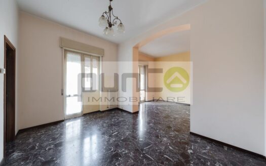 TRILOCALE IN VIA CARDUCCI, CONCOREZZO
